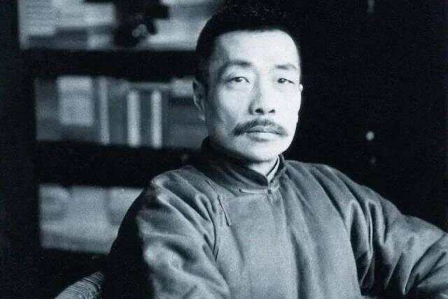 背心热销它的诞生与广州有关pg电子试玩入口鲁迅同款毛