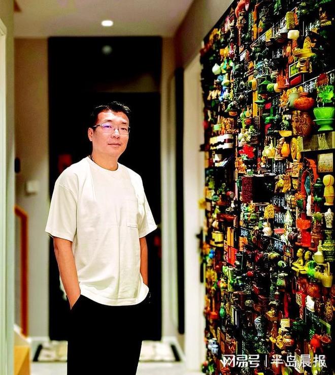 大连藏家打造“冰箱贴博物馆”pg电子游戏网站2400枚！(图2)