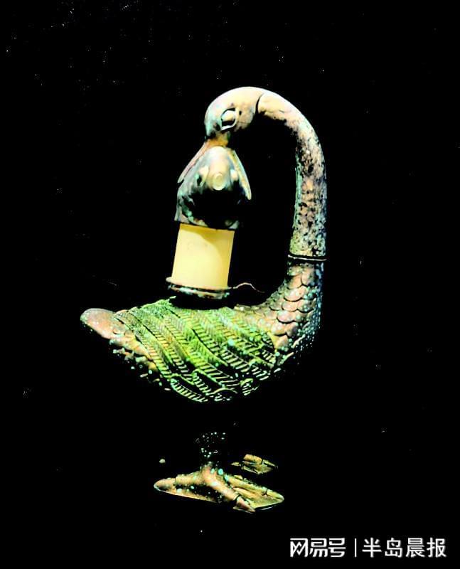 大连藏家打造“冰箱贴博物馆”pg电子游戏网站2400枚！